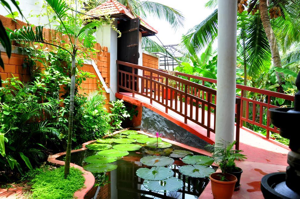 Chakra Ayurvedic Resort Kovalam Dış mekan fotoğraf