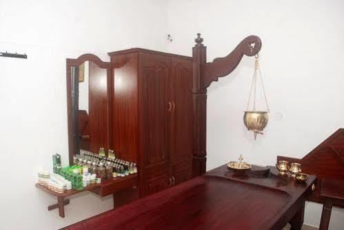 Chakra Ayurvedic Resort Kovalam Dış mekan fotoğraf